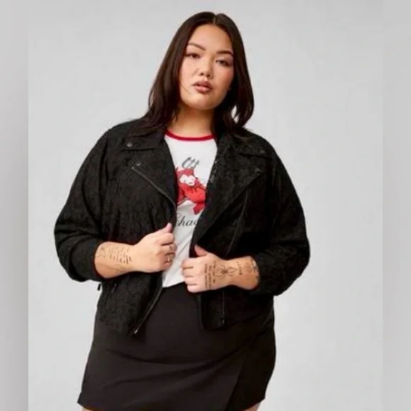 Torrid Black Crocheted Lace Moto Jacket Size 3X - NWT! - Picture 2 of 8
